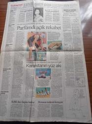Cumhuriyet Gazetesi - 3 Ağustos 2002 - 12 Dev Adam Brezilya'ya Teslim - Formula 1'de İzmir Öne Çıkıyor - İyi Niyet Oyunları - Sotiris Kondilis 17 Kasım Örgütü'yle Bağlantısını Doğrularken Müsteşar Ö. Haluk Sipahioğlu'nu Öldürdüğünü Söyledi - Terör Suçlarında Da İdamın Kaldırılması Kabul Edildi - Türk Rock'ının Delikanlıları MFÖ - Kemal Derviş Solda Birlik Turunda - Recep Tayyip Erdoğan'ın Siyaset Umudu Tükeniyor