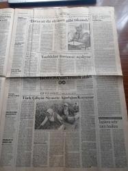 Cumhuriyet Gazetesi - 17 Haziran 1997 - Laboratuvardan Çıkan Şampiyon Serap Aktaş - Beşiktaş Gordon Milne'ı Bekliyor - Yargıda Sürgün Depremi - Deniz Baykal - Mesut Yılmaz - Bülent Ecevit - Refah Partisi'nden Orduya İrtica Eleştirisi - Refah Partili Oğuzhan Asiltürk Türk Silahlı Kuvvetleri'nin Söylemi Marksist - Bulutsuzluk Özlemi Yaygara Çıkardı - D 8'in Çekincesi Türkiye
