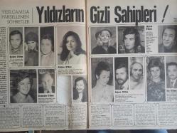 Ses Haftalık Aktüalite Sinema Tiyatro Müzik ve Gençlik Mecmuası Dergisi - 22 Aralık 1973 - Sayı:52 - Filiz Akın - Cüneyt Arkın - Hürrem Erman - Türkan Şray - İrfan Ünal - Tarık Akan - Emel Sayın - Fatma Girik - Memduh Ün - Tamer Yiğit - Berker İnanoğlu - Zeynep Değirmencioğlu - Zeynep Aksu - Ümit Utku - Neşe Karaböcek - Jack Palance - Emel Sayın - Müşfi Kenter - Zeki Müren - Ertem Eğilmez - Halit Kıvanç - Barış Manço - Meral Taygun - Genco Erkal - Haldun Taner - Erdoğan Engin - Ünal Büyükgönenç - Cengiz Teoman - İlker İnanoğlu - Necdet Tosun - Cüneyt Arkın - Nino Varon - Ayhan Işık - Kartal Tibet - VOG Çorap Reklamı - Lee Marvin - Hikmet Münir Ebcioğlu - Murat 124 Araba Reklamı fotoğraf ve haberi - Dergi Tam Değildir Sadece 16 Sayfası Mevcuttur
