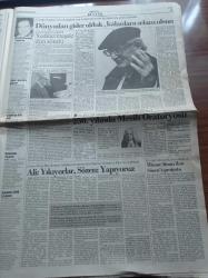 Cumhuriyet Gazetesi - 11 Temmuz 1992 - Galatasaray Sezonu Açtı - Ahmet Özal Cem Uzan Kavgası Durmuyor - Protest Folkun Şair Sesi Chapman - Doğu Perinçek - Rauf Denktaş - Sırbistan'a Abluka - Savarona'da Köşe Kapmaca - Özerk Üniversite İçin Boykot -