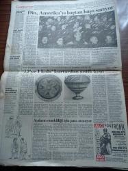 Cumhuriyet Gazetesi - 11 Temmuz 1992 - Galatasaray Sezonu Açtı - Ahmet Özal Cem Uzan Kavgası Durmuyor - Protest Folkun Şair Sesi Chapman - Doğu Perinçek - Rauf Denktaş - Sırbistan'a Abluka - Savarona'da Köşe Kapmaca - Özerk Üniversite İçin Boykot -