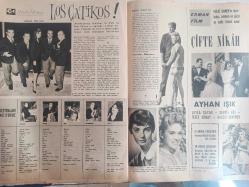Ses Haftalık Aktüalite Sinema Tiyatro Müzik ve Gençlik Mecmuası Dergisi - 8 Aralık 1962 - Sayı:55 - Ulla Nielsen - Ann Smyrner - Jeanne Moreau - Johnny Hallyday - Cliff Richard - Clark Gable - Diana McBain - Jean Paul Belmondo - Burt Lancaster - Rock Hudson - Dorothy Lamour - Jerry Lewis - Nicholas Ray - Ateş Parçası filmi - Zeynep Değirmencioğlu - Hulki Saner - Hulusi Kentmen - Önder Somer - Suphi Kaner - Mualla Sürer - Tijen Par - Leyla Sayar - Göksel Arsoy - Erol Keskin - Asuman Korad - Muammer Karaca - Zafer Önen - Tevhid Bilge - İlhan Gençer - Millie Perkins - Connie Stevens - Brigitte Bardot fotoğraf ve haberi - Dergi Tam Değildir Sadece 16 Sayfası Mevcuttur