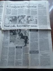 Cumhuriyet Gazetesi - 18 Temmuz 2004 - Fransa Bisiklet Turu - Almanya Karıştı Yıldıray Baştürk'ü Maliye İnceliyor - Spordan Şeriata Hayır - Atlet Lale Öztürk - Irak Başbakanı Allavi'ye Kıyım Suçlaması - Dışişleri Bakanı Abdullah Gül'ün AİHM Uzmanı İstifa Etti - Kemal Derviş'e Git Çağrısı - Aykut Barka Vapuru