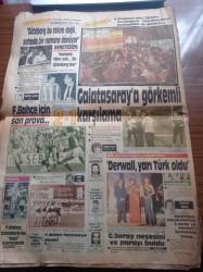 Milliyet Gazetesi - 21 Ekim 1985 - Galatasaray'a Federal Almanya'da Görkemli Karşılama - Derwall Yarı Türk Oldu - Bulgar Dışişleri Bakan Yardımcısı İvan Ganev'in Milliyet'e Demeci - Türkiye İle İlişkiler Kötü Kokuyor - Bülent Ecevit Aydınlığa Kavuşuyoruz - Kenan Evren Sayım Sistemini Beğenmedi - Celal Bayar