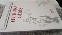 Hukuka Giriş  23. BasıAydın Aybay    , Rona Aybay    , Ali Pehlivan