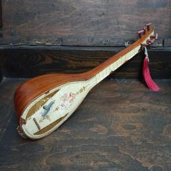 Vintage saz formunda Bakalit Malzemeden 37cm laternalı müzik çalar