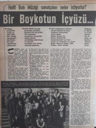 Ses Haftalık Aktüalite Sinema Tiyatro Müzik ve Gençlik Mecmuası Dergisi - Süheyl Denizci - Norayr Demirci - Selda Alkor - Kamuran Akkor - Ajda Pekkan - Salim Dündar - Barış Manço - Ayten Alpman - Zümre Aycan - Yeni Kararlar Arifesinde haberi - Dergi Tam Değildir Sadece 2 Sayfası Mevcuttur - Dergi Kapağı Yoktur