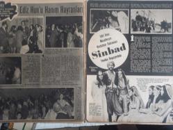 Ses Haftalık Aktüalite Sinema Tiyatro Müzik ve Gençlik Mecmuası Dergisi - 20 Ocak 1973 - Sayı:4 - Tarık Akan - Hulusi Kentmen - Atıf Kaptan - Nubar Terziyan - Kadri Ögelman - Nedret Güvenç - Şükriye Atav - Aliye Rona - Serdar Gökhan - Ayhan Işık - Fatma Girik - Meral Zeren - Ediz Hun - Mehmet Şener - John Philip Law - OMO Deterjan Reklamı - Sevda Ferdağ - Sevda Ferdağ - Nejat Uygur - Hikmet Münir Ebcioğlu - Murat 124 Araba Reklamı fotoğraf ve haberi - Dergi Tam Değildir Sadece 12 Sayfası Mevcuttur