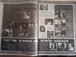 Ses Haftalık Aktüalite Sinema Tiyatro Müzik ve Gençlik Mecmuası Dergisi - 10 Nisan 1976 - Sayı:15 - Itır Esen - Kadir İnanır - Güzel ve Yetenekliler Seçildi haberi - Louise Flecher - Jack Nickholson - Elizabeth Taylor - George Burns - Ajda Pekkan - Enrico Macias - Sedat Tuna - Jülide Gülizar - İzzet Öz - Canan Oğuz - Cihangir Göker - Cenk Koray - Ünlen Demiralp - Yılmaz Tekin Onay - Ünlen Demiralp - Mary Christ - Sedat Örsel - Cüneyt Arkın - Melih Caculi - Seçil Heper - Serdar Gökhan - Oya Zindancıoğlu - Kadir Savun - Orhan Gencebay - Eşref Kolçak - Erol Taş - Kazım Kartal - Sana Margarin Reklamı - Rolling Stones - Mick Jagger - Beatles - George Harrison - Elton John - Cat Stevens - Britt Ekland - Lale Çarşaf Reklamı - Türkan Şoray - Kadir İNanır  İrfan Ünal - Safa Önal - Philips Kaset Teyp Reklamı - Akbank Reklamı - Selpak Peçete Reklamı fotoğraf ve haberi - Dergi Tam Değildir Sadece 28 Sayfası Mevcuttur