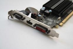 RADEON 8350 650M 1GB D3  1GB EKRAN KARTI SORUNSUZ  SORUNSUZ (ISIMSIZ DEMIR RAF