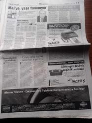 Hürriyet Gazetesi - 2 Mart 1998 - Galatasaray Zirvede - Metin Akpınar Arabesk Söylesem Bir Milyon Satar - Elleri Kınalı Madonna - Tema Vakfı 5 Yaşında - İşte Yeşil Kod Adlı Mahmut Yıldırım'ın Evi - Yeşil Gogol'un Ölü Canlar Kitabını Okuyormuş - Hanefi Avcı'ya Bir Dava Daha
