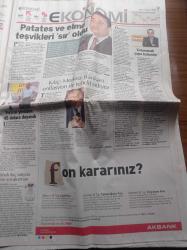 Hürriyet Gazetesi - 10 Ağustos 2004 - Abdi İpekçi'de Top Krizi - Süper Lig'de Hakem Öfkesi - Reuters Patrik'ten Özür Diledi - Osman Baydemir Şehit Taziyesine Gitmemiş - Atlet Süreyya Ayhan Türkiye'yi Terk edecek İddiasi- Konya'dan ABD Ve Avrupa'ya G String - Mehmet Ali Erbil'den Tamer Karadağlı'ya Benim Seks Kasedim Yok