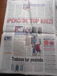 Hürriyet Gazetesi - 10 Ağustos 2004 - Abdi İpekçi'de Top Krizi - Süper Lig'de Hakem Öfkesi - Reuters Patrik'ten Özür Diledi - Osman Baydemir Şehit Taziyesine Gitmemiş - Atlet Süreyya Ayhan Türkiye'yi Terk edecek İddiasi- Konya'dan ABD Ve Avrupa'ya G String - Mehmet Ali Erbil'den Tamer Karadağlı'ya Benim Seks Kasedim Yok