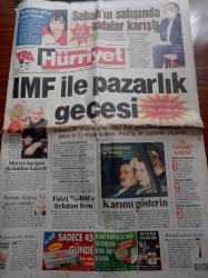 Hürriyet Gazetesi - 1 Aralık 2000 - Fenerbahçe'ye FIFA Müjdesi - Pascal Nouma - Murat Demirel'in Eşi Ayşegül Demirel İle İlk Fotoğrafı - Fedon'la 15 Yıl Önceki Metresi Televizyonda Kavga Etti - IMF İle Pazarlık Gecesi - Anayasa Mahkemesi Başkanı Mustafa Bumin Kürtçe TV Yayını Olabilir - Sabah'ın Satışında Kafalar Karıştı - Dinç Bilgin - Teröristleri Avrupa Parlamentosu'na Sokan İtalyan Luisa Morgantini
