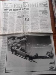 Hürriyet Gazetesi - 1 Aralık 2000 - Fenerbahçe'ye FIFA Müjdesi - Pascal Nouma - Murat Demirel'in Eşi Ayşegül Demirel İle İlk Fotoğrafı - Fedon'la 15 Yıl Önceki Metresi Televizyonda Kavga Etti - IMF İle Pazarlık Gecesi - Anayasa Mahkemesi Başkanı Mustafa Bumin Kürtçe TV Yayını Olabilir - Sabah'ın Satışında Kafalar Karıştı - Dinç Bilgin - Teröristleri Avrupa Parlamentosu'na Sokan İtalyan Luisa Morgantini