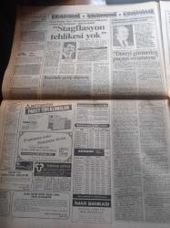 Hürriyet Gazetesi - 20 Mayıs 1988 - Derwall Tanju Çolak'a Gol Attırın - Feyyaz Uçar Süleyman Seba'nın Elini Öptü - Hürriyet'ten Halka Açık Konser - Bülent Ersoy - İbrahim Tatlıses - Sibel Can - Sezen Aksu - Otogara Bomba - Ünlü Alman Aktör Kurt Raab Aids'i Türk Gencinden Kaptım - Oflu İsmail İtalya'da Hesap Verecek - Turgut Özal