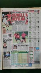 Sözcü Gazete 21 Temmuz 2008 Bakanlar Çalışıyor !,Yaşar Büyükanıt,Emin Çölaşan,Hüseyin Çelik,Hilmi Güler,Kürşad Tüzmen,Ümit Karan,Naomi Campbell,Daniel Güiza,Luis Aragones,Alex De Souza,Harry Kewell,Fernando Meira,Michael Skibbe,Deniz  Berdan,Tarkan,Tuğba Özerk,Martha Şavkan