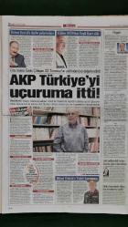 Sözcü Gazete 21 Temmuz 2008 Bakanlar Çalışıyor !,Yaşar Büyükanıt,Emin Çölaşan,Hüseyin Çelik,Hilmi Güler,Kürşad Tüzmen,Ümit Karan,Naomi Campbell,Daniel Güiza,Luis Aragones,Alex De Souza,Harry Kewell,Fernando Meira,Michael Skibbe,Deniz  Berdan,Tarkan,Tuğba Özerk,Martha Şavkan