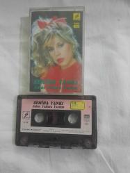 Semiha Yankı: Adını Yollara Yazdım - (Kaset) KAĞIT BASKI SAĞLAM 2.EL