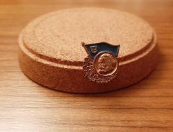 DOĞU ALMANYA KOMÜNİST DÖNEMİ KARL MARKS  ROZETİ - MADALYA B9797