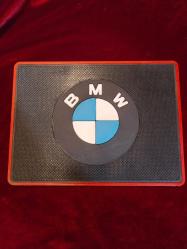 B M W  X5  3.0d  SUV DİREKSİYONU HAREKETLİ,DİECAST 1:25 ARABA + HEDİYELERİ(zippo çakmak ve mause ped)  239