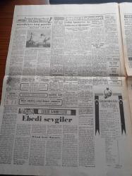 Hürriyet Gazetesi - 2 Aralık 1950 - Tıpkıbasım - Sabahın 4'ünde Kore - General Tahsin  Yazıcı Sağ -Albay Celal Dora Alay Sancağını Beline Sararak Elinde Silahı Olduğu Halde Birliğe Yol Açtı - İsmet İnönü'nün Takriri Reddedildi - Üçüncü Dünya Harbi Altı Saat Sürecek - Kore Cephesinde Son Vaziyet - Seksoloji