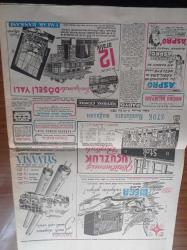 Hürriyet Gazetesi - 2 Aralık 1950 - Tıpkıbasım - Sabahın 4'ünde Kore - General Tahsin  Yazıcı Sağ -Albay Celal Dora Alay Sancağını Beline Sararak Elinde Silahı Olduğu Halde Birliğe Yol Açtı - İsmet İnönü'nün Takriri Reddedildi - Üçüncü Dünya Harbi Altı Saat Sürecek - Kore Cephesinde Son Vaziyet - Seksoloji