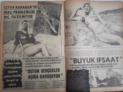 Pazar Haftalık Aktüalite Sinema Tiyatro Müzik ve Magazin Dergisi - Sayı:940 - Türkan Şoray - İlknur Taçbaş - Feri Cansel - Aynur Aydan - Bekarlık Sultanlıktır haberi - Şansal Biber - Şükrü Birand - Fevzi Sırmalı - Serdar Gökhan - Gönül Tansel - Sevda Ferdağ - Feri Cansel - Engin Çağlar - Deniz Erkanat - Tansu Sayın - Fikret Hakan - Nilüfer Koçyiğit - Demir Karahan - Sevinç Pekin - Saime Can - Barış Manço - Seyyal Taner - Seher Şeniz - Herkes En Güzel Vücut Konusunda Ayn Kanıda haberi - Deniz Erkanat - Aytekin Akkaya - Osman Seden - Gül Tener - Bahar Erdeniz - Coşkun Sapmaz - Ceyda Karahan - Sevim Çağlayan - Büyük İfşaat filmi - Yılmaz Güney - Hamit Pütün - Feri Cansel - Yılmaz Güney fotoğraf ve haberi - Dergi Tam Değildir Sadece 16 Sayfası Mevcuttur