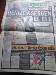 Hürriyet Gazetesi - 9 Ekim 2008 - Mustafa Denizli Sergen Yalçın El Ele - PKK'nın Dış İlişkiler Sorumlusu Ahmet Gülabi Dere'ye Yunanistan İkamet Vermiş - Diyarbakır Şehir Merkezinde Polise Saldırı 5 Şehit 19 Yaralı -  Aktütün Saldırısından Hava Kuvvetleri Komutanı Aydoğan Babaoğlu'nun Haberi Yokmuş - Deniz Feneri Davası - Deniz Baykal