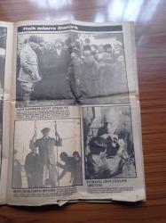 Hürriyet 10 Kasım Özel Gazetesi - Resimlerle Atatürk - Kılıç Kuşandığı Gün - Çöllerden Unutulmaz Anılar - Kurtuluş Savaşı'mızın Büyük Önderi - Türk Arap Dostluğu - Ürdün Kralı Emir Abdullah - Atatürk'ün En Yakın Arkadaşı İsmet İnönü - Ve Düşmanı Denize Döktükten Sonra -  Halk Adamı Atatürk - Küçük Çocuk Ülkü Çocuk Sevgisinin Simgesiydi - Krallar Onunla Tanışmak İstiyordu - Ankara Palas - İran Şahı Rıza Pehlevi - Türk Kadını Ona Çok Şey Borçludur - Eşi Latife Hanımla - Ve Ölüm Sadece Onun Naçiz  Vücudunu Aramızdan Ayırabildi