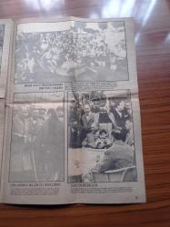Hürriyet 10 Kasım Özel Gazetesi - Resimlerle Atatürk - Kılıç Kuşandığı Gün - Çöllerden Unutulmaz Anılar - Kurtuluş Savaşı'mızın Büyük Önderi - Türk Arap Dostluğu - Ürdün Kralı Emir Abdullah - Atatürk'ün En Yakın Arkadaşı İsmet İnönü - Ve Düşmanı Denize Döktükten Sonra -  Halk Adamı Atatürk - Küçük Çocuk Ülkü Çocuk Sevgisinin Simgesiydi - Krallar Onunla Tanışmak İstiyordu - Ankara Palas - İran Şahı Rıza Pehlevi - Türk Kadını Ona Çok Şey Borçludur - Eşi Latife Hanımla - Ve Ölüm Sadece Onun Naçiz  Vücudunu Aramızdan Ayırabildi