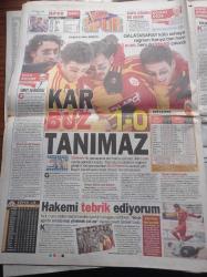 Hürriyet Gazetesi - 19 Şubat 2008 - Çöp Arabasına Otostop Çeken Çılgın Kadın Aysel Gürel'i  Kaybettik - Muhsin Ertuğrul -  Aziz Yıldırım Başbakan Recep Tayyip Erdoğan'ın Federasyon Başkanı Adayı Şenes Erzik'ti - Çene Altın'dan Kurtulma Formülü - Özgür Kosova Dünyayı Böldü