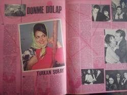 Pazar Aktüalite Sinema Tiyatro Mizah Mecmuası Dergisi Gazetesi - Özel Türkbaş - Başarıdan Başarıya Haberi - Türkan Şoray - Rüçhan Adlı - Dönme Dolap Haberi - Ediz Hun - Kazancidis - Orhan Günşiray - Yücel Hekimoğlu - Kadri Yurdatap - Leyla Sayar - Fikret Hakan - Tülin Elgin - Suna Aksu - Gönül Turgut fotoğraf ve haberi - Dergi Tam Değildir Sadece 4 Sayfası Mevcuttur