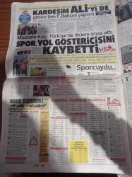 Hürriyet Gazetesi - 22 Ocak 2016 - Mustafa Koç'u Kaybettik - Zamansız Veda - Mustafa Koç Spor Yaparken Kalp Krizi Geçirdi - Rusya'dan Kamışlı'ya Hava Üssü - Davos'ta Dünyaya PKK Sitemi - Mustafa Koç Kardeşim Ali Koç'u Ben Fenerbahçeli Yaptım - Rahmi Koç'un Acısı Büyük - İş Dünyası Yasta - Ahmet Nazif Zorlu- Cem Boyner -  Cem Hakko