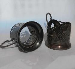 Gümüş veya gümüş kaplama Osmanlı son dönem bardak zarfı..Damgalıdır..