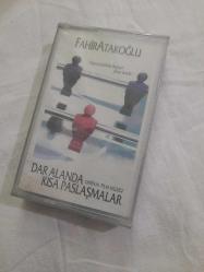 FAHİR ATAKOĞLU-DAR ALANDA KISA PAŞLAŞMALAR  * KASET ambalajında