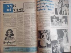 Pazar Aktüalite Sinema Tiyatro Mizah Mecmuası Dergisi Gazetesi - 25 Eylül 1965 - Sayı:470 - Sevda Ferdağ - Genç Kız Kalbi çizgi roman - Boncuk çizgi roman - Türkan Şoray - Fatma Girik - Selma Güneri - Ajda Pekkan - Ayhan Işık - Hülya Koçyiğit - Fikret Hakan - Ediz Hun - Yılmaz Güney - Pervin Par - Leyla Sayar - Muhterem Nur - Filiz Akın - Eşref Kolçak - Orhan Günşiray - Öztürk Serengil - Yıldırım Gürses - Nesrin Sipahi - Muzaffer Akgün - Tunç Başaran - Selma Güneri - Erol Taş - Vahi Öz - Münir Özkul - Ajda Pekkan - Çolpan İlhan - Hüseyin Baraan - Sadi Mutlu - Meral Sayın - Nilgün Utku - Gönül Yazar - Cüneyt Arkın - Tamer Yiğit - Nilüfer Aydan - Tijen Par - Selda Alkor - Fay Deterjan Reklamı - Doktor Kilder çizgi romanı - Kırık Kalp çizgi romanı - Ebediyen Beraberiz fotoromanı - Hanımlar Sizin İçin haberi - Aşk Rüyası haberi - Nüveyre Gültekin - Nermin Kuran - Hasbi Tembeler çizgi romanı fotoğraf ve haberi - Tam Takım Dergi