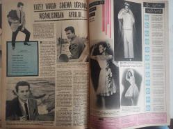 Pazar Aktüalite Sinema Tiyatro Mizah Mecmuası Dergisi Gazetesi - 12 Mart 1966 - Sayı:494 - Hülya Koçyiğit - Türkan Şoray - Meliha Şoray - Orhan Günşiray - Filiz Akın - Leyla Sayar - Evrim Fer - Fahriye Tamkan - Melek Koçyiğit - Muzaffer Nebioğlu - Semra Sar - Neriman öksal - Suzan Avcı - Behiye Avcı - Lütfi Güneri - Neriman Güneri - Müzeyyen Poyraz - Dönme Dolap hikayesi - Cüneyt Arkın - Dansöz Oldu haberi - Salih Güney - Gönül Yazar - Çolpan İlhan - Sadri Alışık - Kartal Tibet - Ayfer Feray - Tülin Elgin - Kuzey Vargın - Jack Lemmon - Hanımlar Sizin İçin haberi - Zeynep Berk fotoğraf ve haberi - Dergi Tam Değildir Sadece 12 Sayfası Mevcuttur