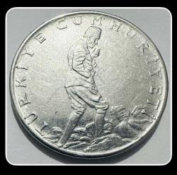 1977 - 2,5 LİRA (Ters T.C) TCM977