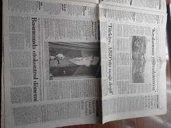 Cumhuriyet Gazetesi - 28 Nisan 1998 - Bisiklette Türkiye'ye İlk Altın Madalyayı Erdinç Doğan Kazandırdı - Saffet Susiç Fenerbahçelilere Umut Vermedi - Fazıl Say - 1 Mayıs'ta Örgütler Alanlarda Olacak - CHP'de Parti İçi Çekişme Büyüyor - Türkiye Ceyhan Koşulunu Getirdi - Turkcell - Telsim - Televizyon Bağımlılık Yapıyor - Anayasa Mahkemesi Başkanı Ahmet Necdet Sezer 12 Eylül Yargılansın - Süleyman Demirel