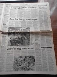 Cumhuriyet Gazetesi - 30 Kasım 1996 - Aktör Fikret Hakan'a Saldırı - Beşiktaşlı Alpay Özalan'a Büyük Ödül - Fenerbahçe'de Kavgalı Antrenman - Refah Partisi Hilafet Düzeni İstedi - Öğretmenevleri Mafyaya Çeteye Peşkeş Çekilecek -  Doğu Perinçek'ten İddia Turgut Özal Gizli Raporları Bush'a Ulaştırdı - Ordu'da Dinleme Cihazı Aranıyor - Bahçelievler Katliamı - Mesut Yılmaz'a Saldırı Türkiye Bağlantılı - Abdullah Çatlı