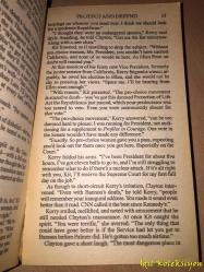 Protect and Defend - Richard North Patterson - Ballantine Books - İngilizce Kitap (Koruyun ve Savun) Kapakta Hafif Yıpranmalar Mevcut