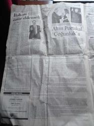 Cumhuriyet Gazetesi - 15 Ekim 2010 - Altın Portakal Çoğunluk Filmi - Atilla İlhan'ı Anlamak - Türkiye Basketbol Federasyonu Başkanı Turgay Demirel Kulüplere Çattı - Beşiktaş'ın Hedefi Dev Bir Stadyum - Devlet Bakanı Faruk Çelik Gavurun Dini Dedi Sonra Hristiyan Yurttaşlardan Özür Diledi - CHP Lideri Kemal Kılıçdaroğlu - ABD'de 3 Milyon Konuta El Kondu - Çalışma Bakanı Ömer Dinçer