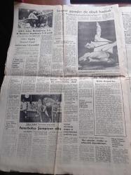 Cumhuriyet Gazetesi - 14 Şubat 1982 - Salon Turnuvasında Fenerbahçe Fenerbahçe Şampiyon Oldu - Serbest Güreşler De Olaylı Başladı - Ankara TKP Davası Yarın Başlıyor - Kızıl Tugaylar- Cemal Madanoğlu Anıları Yazı Dizisi - İhsan Sabri Çağlayangil Anlatıyor Yazı Dizisi - Marilyn Monroe - Barolar Birliği Başkanlık Sitemine Karşı - Anayasa Tartışması Genişletildi