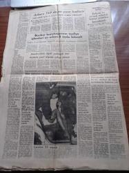 Cumhuriyet Gazetesi - 14 Şubat 1982 - Salon Turnuvasında Fenerbahçe Fenerbahçe Şampiyon Oldu - Serbest Güreşler De Olaylı Başladı - Ankara TKP Davası Yarın Başlıyor - Kızıl Tugaylar- Cemal Madanoğlu Anıları Yazı Dizisi - İhsan Sabri Çağlayangil Anlatıyor Yazı Dizisi - Marilyn Monroe - Barolar Birliği Başkanlık Sitemine Karşı - Anayasa Tartışması Genişletildi