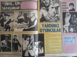 Pazar Aktüalite Sinema Tiyatro Mizah Mecmuası Dergisi Gazetesi - 8 Eylül 1972 - Sayı:833 - Türkan Şoray - Mine Sun - Osman Seden - Feridun Karakaya - Yücel Çakmaklı - Hülya Koçyiğit - Atıf Yılmaz - Yeşim Tan - Feri Cansel - Esen Püsküllü - Kemal Bilbaşar - Yalçın Gülhan - Hüseyin Zan - Süleyman Turan - Behçet Nacar - Nihat Ziyalan - Sami Tunç - Bilal İnci - Nalan Erdi - Deniz Erkanat - Kudret Şandra - Ateş Osman - Atilla Ergün - Oya Peri - Safiye Yankı - Hamiyet Yankı - Fatma Girik - Persil Deterjan Reklamı - Engin Çağlar - Sevda Ferdağ - Nebahat Çehre - Ali Avaz - Ülkü Özer - Aram Gülyüz - Fikret Hakan - Mine Sun - Gülgün Erdem fotoğraf ve haberi - Tam Takım Dergi