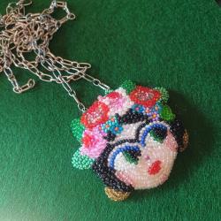 Fidan Kahlo Boncuk İşleme Kolye ucu/Broş