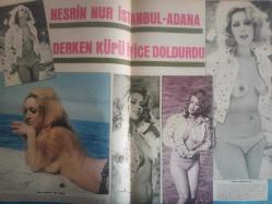 Pazar Aktüalite Sinema Tiyatro Mizah Mecmuası Dergisi Gazetesi - 24 Ağustos 1973 - Sayı:883 - Feri Cansel - Ahu Doğan - Türkan Şoray - Rüçhan Adlı - Estellu Blain - Demir Karahan - Seyhan Gümüş - Figen Han - Gamze Öz - Nesrin Nur - Yeşilçam'da Yaşanmış Büyük Aşk Hikayeleri haberi - Sansürlü Rejisörlük haberi - Tanju Korel - Leyla Kenter - Murat Soydan - Meral Zeren - Şenol Öztürk - Ülkü Özen - İsmet Ay - Gülgün Erdem - Hamiyet Yankı - Ceyda Karahan - Yavuz Figenli fotoğraf ve haberi - Tam Takım Dergi
