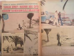 Pazar Aktüalite Sinema Tiyatro Mizah Mecmuası Dergisi Gazetesi - Bölüm 2 - Türkan Şoray - Rüçhan Adlı - Aşkların En Güzeli haberi - On Üç Yıllık Aşk haberi - Yıldırım Gencer - Nebahat Çehre - Yavuz Demir - Orhan Çehre - Tayyar Yıldız - Ayten Yıldız - Murat Soydan fotoğraf ve haberi - Dergi Tam Değildir Sadece 4 Sayfası Mevcuttur - Dergi Kapağı Yoktur