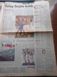 Yeni Yüzyıl Kale Arkası Gazetesi - 18 Şubat 1998 - Ayhan Akman Beşiktaş'ta - Yılın Bombası Heidi Klum - Oktay Derelioğlu Oynuyor Recep Çetin Belki - Haluk Ulusoy'un Federasyonu Çiftlik Gibi Kullandığı İddiaları Ortalığı Karıştırdı - Fenerbahçe'ye Aziz Yıldırım Bereketi - Spordan Sorumlu Devlet Bakanı Yücel Seçkiner - Ulusoy Gate Skandalı - A Milli Takım İsrail'le Oynuyor - Fatih Terim Hokkabaz Değilim